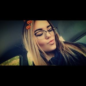 Meet your Posher, Cherish